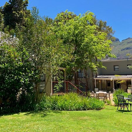 Alluvia Boutique Winery & Luxury Accommodation Stellenbosch Ruang foto The garden of the Cape of Good Hope Centre