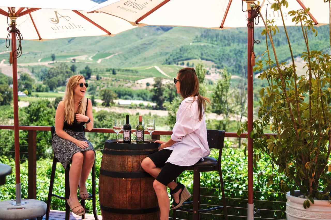 Alluvia Boutique Winery & Luxury Accommodation Stellenbosch Bagian luar foto Wine tasting at a winery in Marlborough, New Zealand
