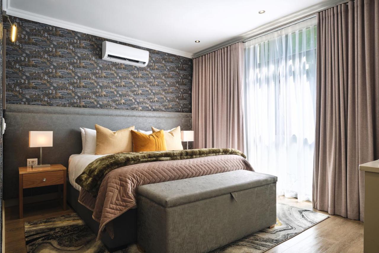 Alluvia Boutique Winery & Luxury Accommodation Stellenbosch Bagian luar foto