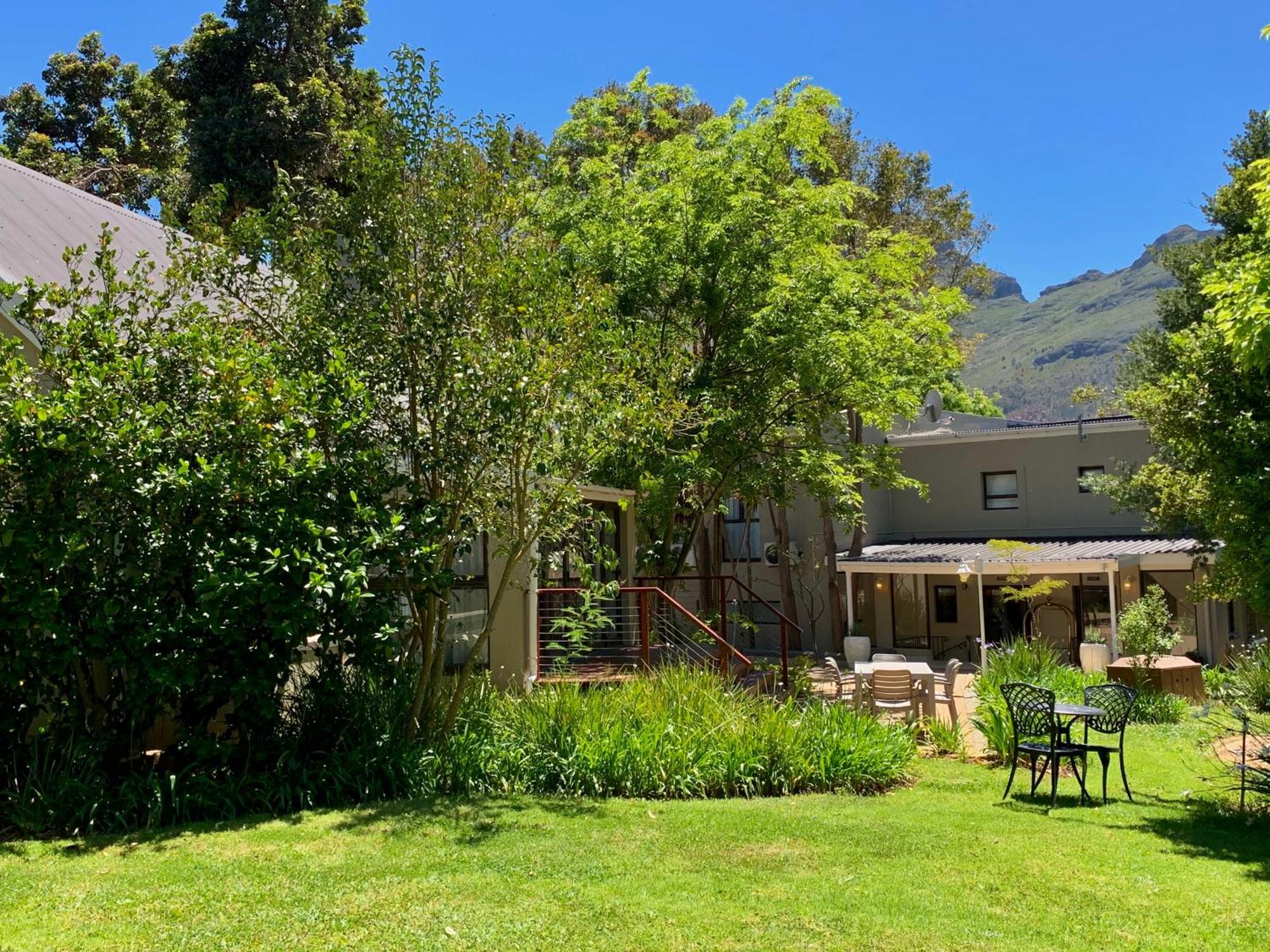 Alluvia Boutique Winery & Luxury Accommodation Stellenbosch Ruang foto The garden of the Cape of Good Hope Centre